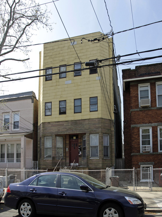 69 Lincoln St in Jersey City, NJ - Foto de edificio