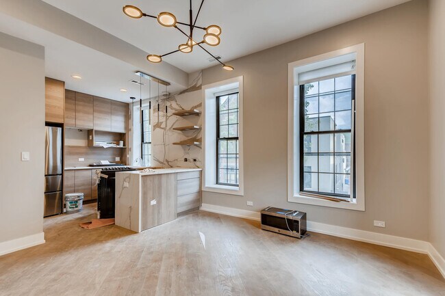 1436 W Blackhawk St-Unit -2M in Chicago, IL - Building Photo - Building Photo