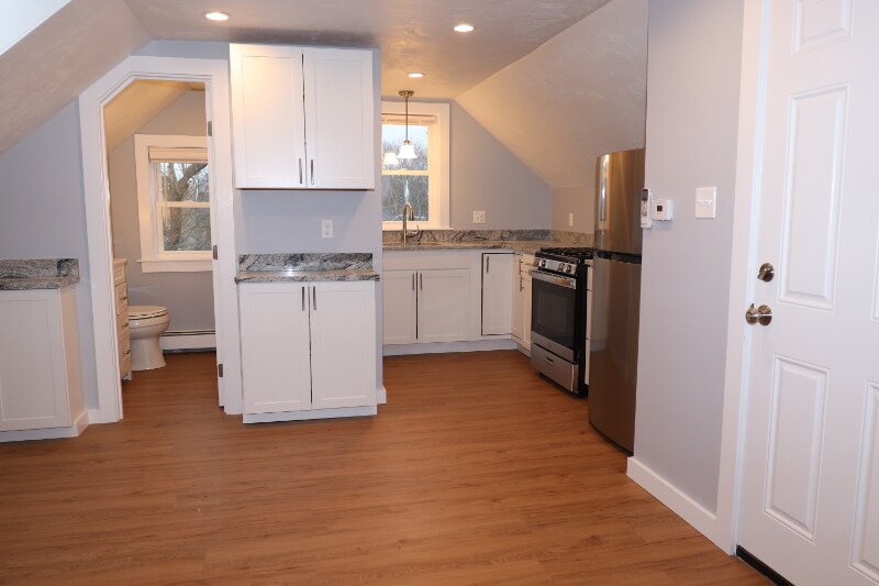 73 Everett St in Middleboro, MA - Building Photo