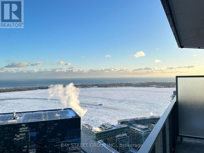 55 Cooper St in Toronto, ON - Building Photo - Building Photo