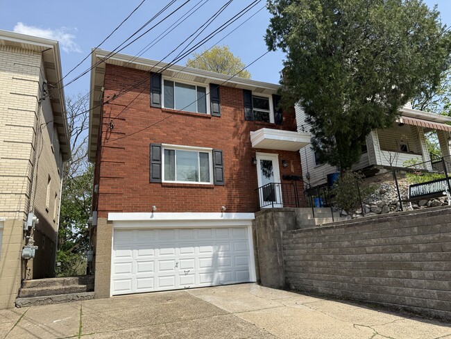 230 Clairmont Ave, Unit Apt 2