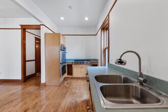 928 W 32nd St in Chicago, IL - Building Photo - Building Photo