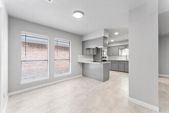 10422 Rockcrest Rd in Houston, TX - Building Photo - Building Photo