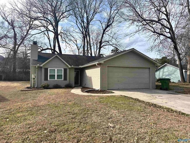 property at 9727 Wallwood Dr SE