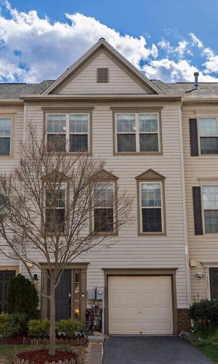 1133 Carinoso Cir in Severn, MD - Building Photo