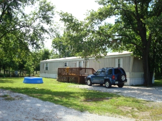 Lantern's Inn Mobile Home Park in Ketchum, OK - Foto de edificio - Building Photo