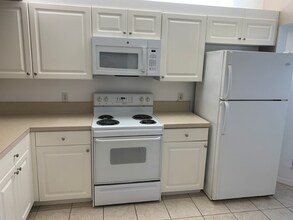 5250 Chiquita Blvd S in Cape Coral, FL - Building Photo - Building Photo