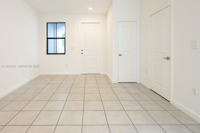 25224 SW 114th Ave in Homestead, FL - Building Photo - Building Photo