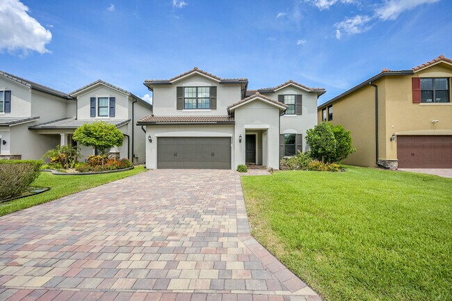 property at 4995 Cavelletti Rd