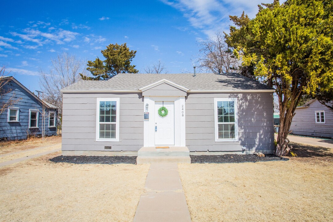 2408 30th St in Lubbock, TX - Building Photo