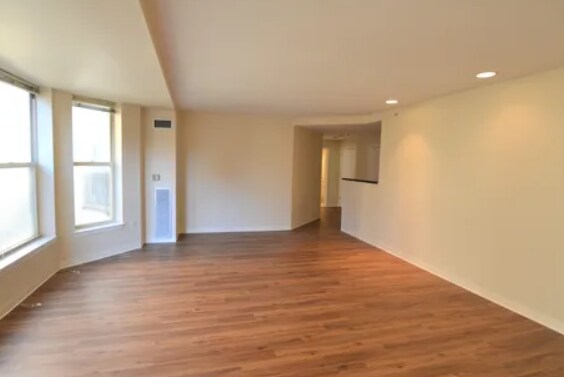 80 Peterborough St, Unit B2 in Boston, MA - Building Photo - Building Photo