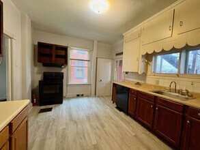 28 S Church St in Waynesboro, PA - Building Photo - Building Photo