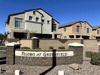 1350 GREENFIELD Rd in Mesa, AZ - Foto de edificio - Building Photo