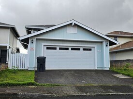 98-2009-2009 Ka?ahumanu St in Aiea, HI - Building Photo