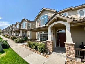 8314 Stonybridge Cir in Littleton, CO - Building Photo - Building Photo