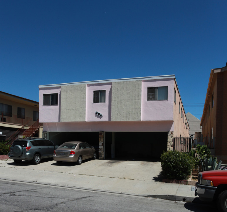 264 E Santa Anita Ave in Burbank, CA - Building Photo