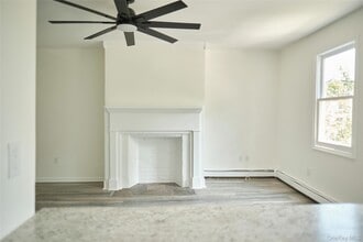 95 Liberty St, Unit 2 in Newburgh, NY - Building Photo - Building Photo