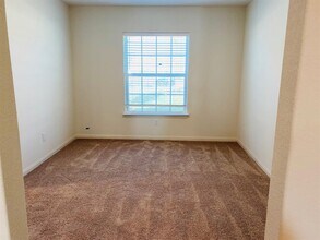 1009 Riverdale Cove in Jarrell, TX - Building Photo - Building Photo