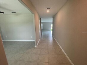 10232 Bright Crystal Ave in Riverview, FL - Building Photo - Building Photo