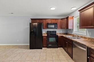 124 Summerlin Ln in Holly Ridge, NC - Building Photo - Building Photo