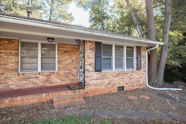 property at 2231 S Milledge Ave