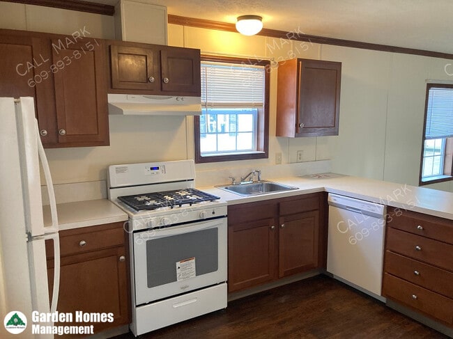 property at 9 Finch St