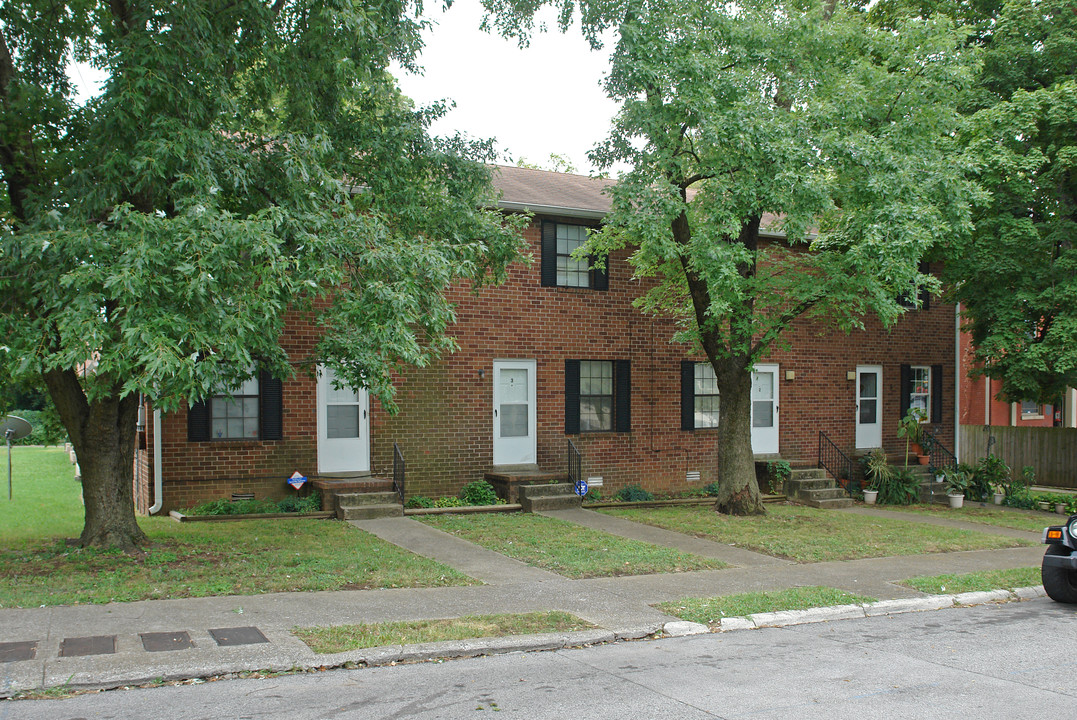 1108 Ordway Pl in Nashville, TN - Building Photo