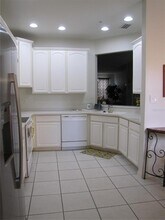 3461 Parkridge Cir in Sarasota, FL - Building Photo - Building Photo