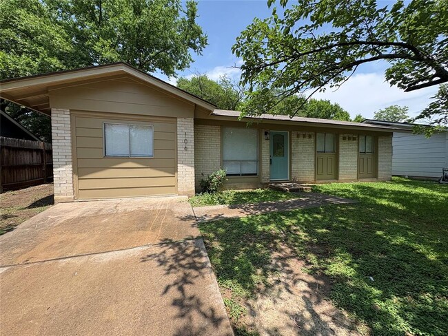 property at 106 E Longspur Blvd