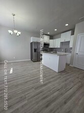 8320 Triple Crown Dr in Douglasville, GA - Building Photo - Building Photo