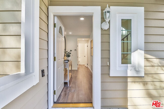 4204 Flintlock Ln in Westlake Village, CA - Building Photo - Building Photo