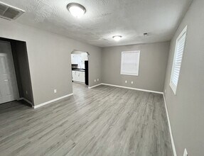 1154 S Pennsylvania Ave in Springfield, MO - Building Photo - Building Photo