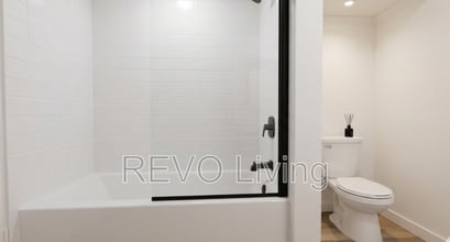 131 Vine St S in St Catharines, ON - Building Photo - Building Photo