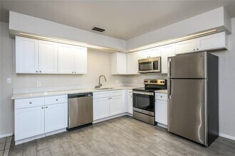 104 Lighter Log Ln in Auburndale, FL - Building Photo - Building Photo