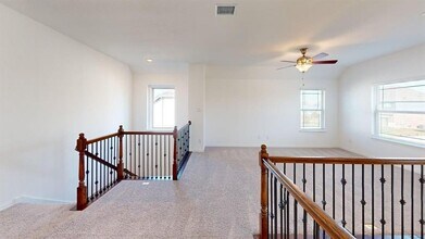 404 Ashby Dr in Hutto, TX - Building Photo - Building Photo