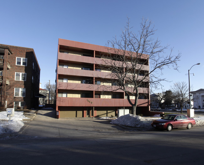 1660 G St in Lincoln, NE - Foto de edificio - Building Photo