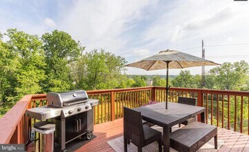 423 Fort Hill Cir in Fort Washington, PA - Building Photo - Building Photo