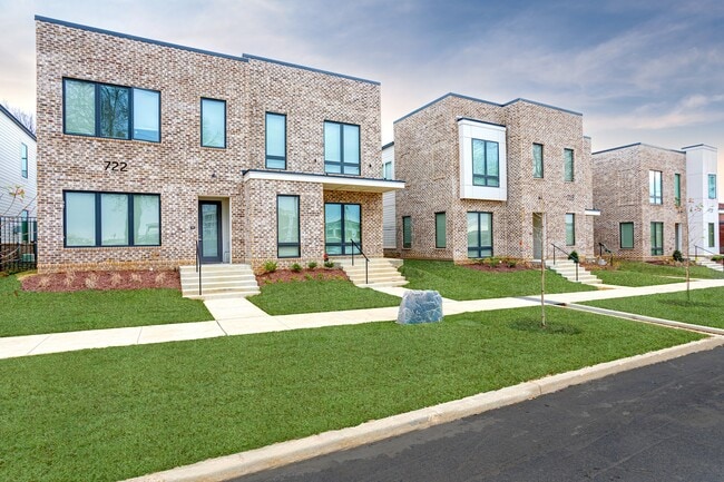 Dickson Flats in Dickson, TN - Foto de edificio - Building Photo