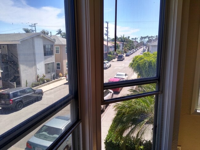 153 Ximeno Ave, Unit 153 Ximeno Ave