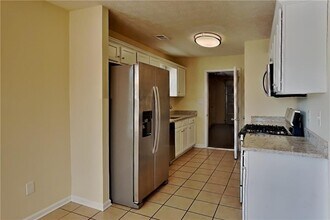 208 Shenandoah Ct in Hiram, GA - Building Photo - Building Photo