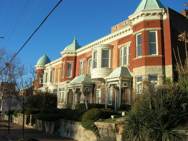 property at 218 W Main St