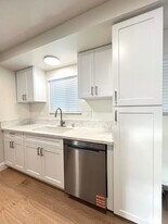 1218 Amethyst St, Unit C in Redondo Beach, CA - Building Photo