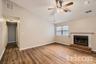 80 Ridgewood Trail in Stockbridge, GA - Foto de edificio - Building Photo