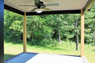 257 Azalea Dr in Oak Grove, KY - Building Photo - Building Photo