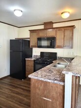 4151 Clement St in Milford, MI - Building Photo - Building Photo