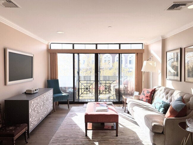 540 E Broadway in Boston, MA - Building Photo - Building Photo