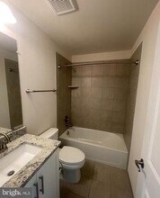 2228 S Glebe Rd in Arlington, VA - Building Photo - Building Photo