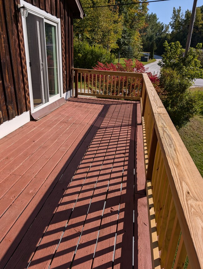 37 Sangamon Rd in Pittsford, VT - Building Photo - Building Photo