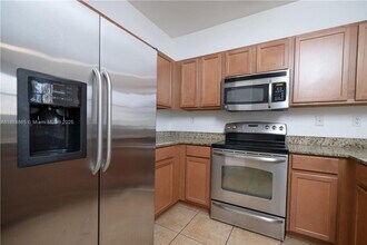 10870 NW 88th Terrace in Doral, FL - Building Photo - Building Photo