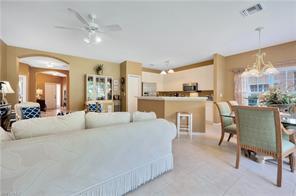 6320 Lexington Ct-Unit -101 in Naples, FL - Foto de edificio - Building Photo